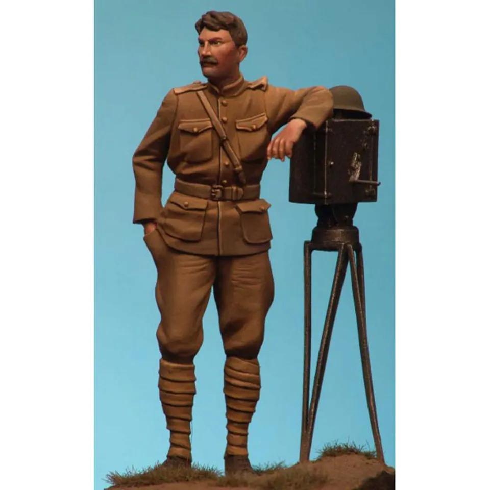 ART GIRONA International English War Correspondent 1916 figurine