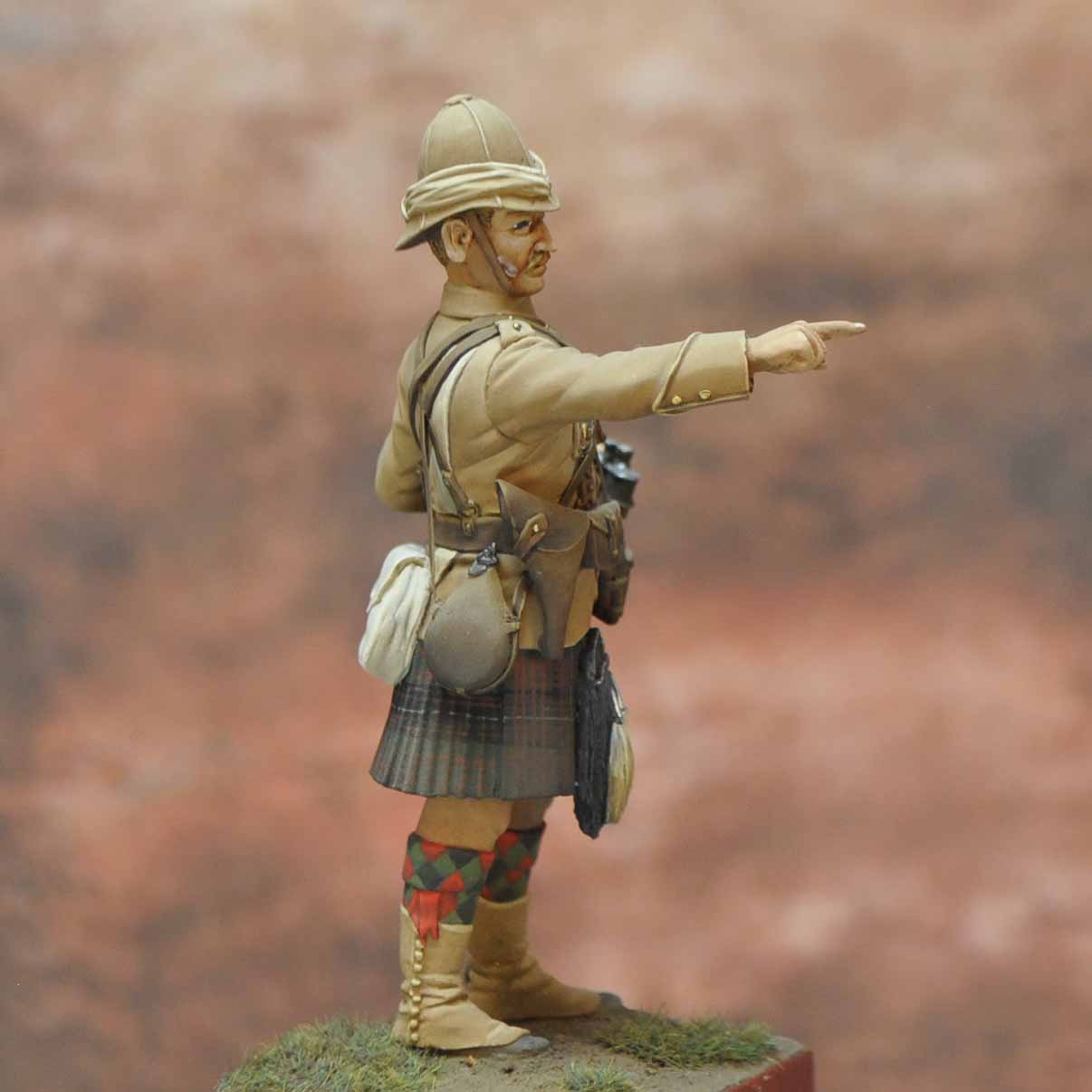 Art Girona International Serie Queen's Own Cameron figurine 1902
