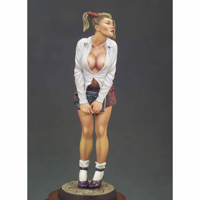 Art Girona Miniatures Lolita figurine 54 mm à peindre