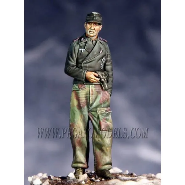 Art Girona Miniatures German Tanker figurine à peindre