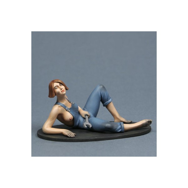 ART GIRONA Miniatures Mécanicienne figurine moderne atelier