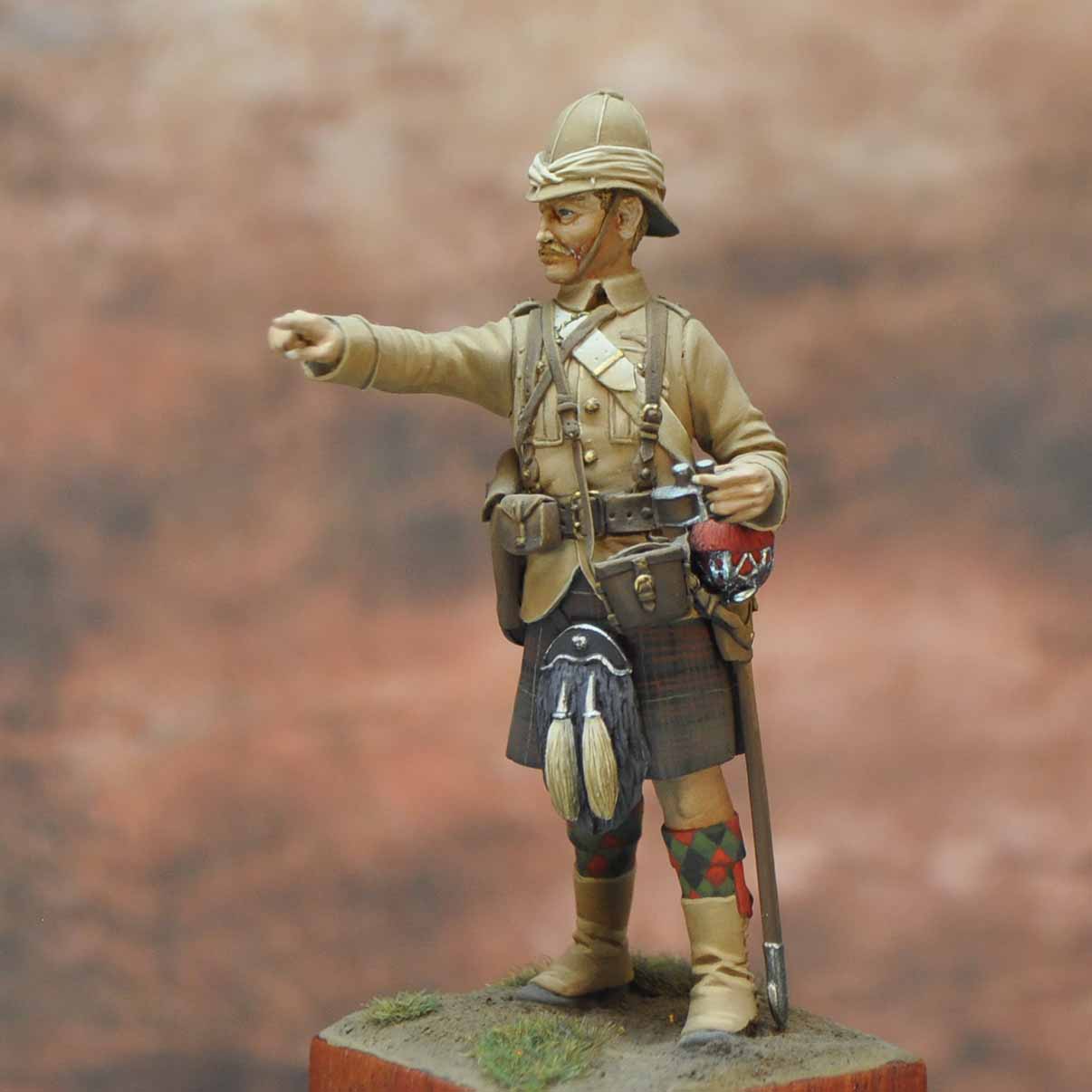Art Girona International Serie Queen's Own Cameron figurine 1902