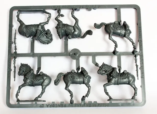 Perry Plastique B66 chevaux cavalerie légère française