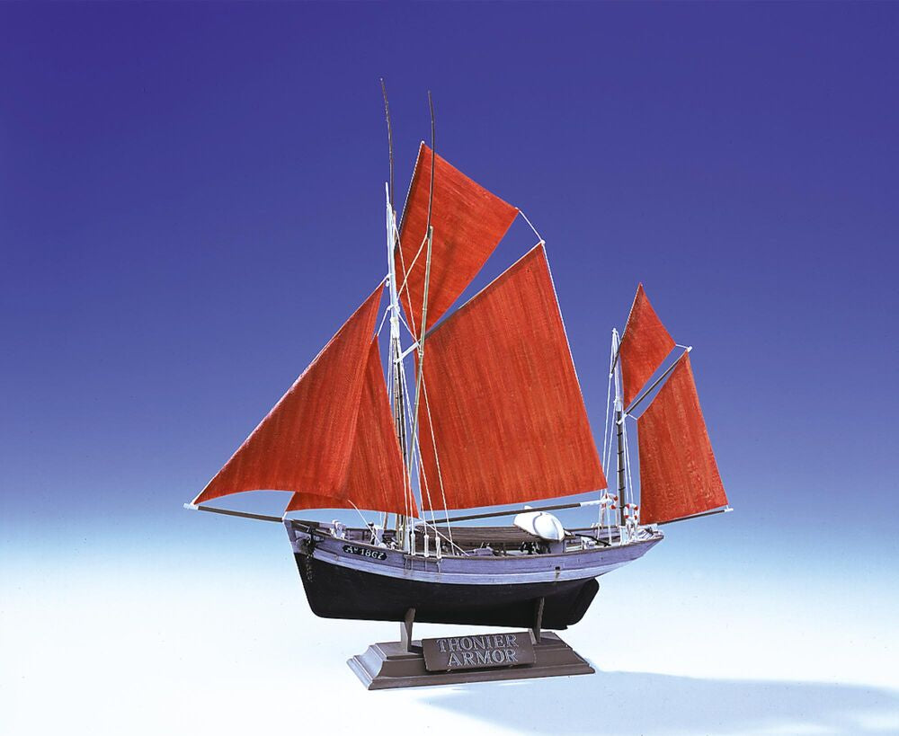 Heller Thonier Armor 1/125 maquette bateau voilier
