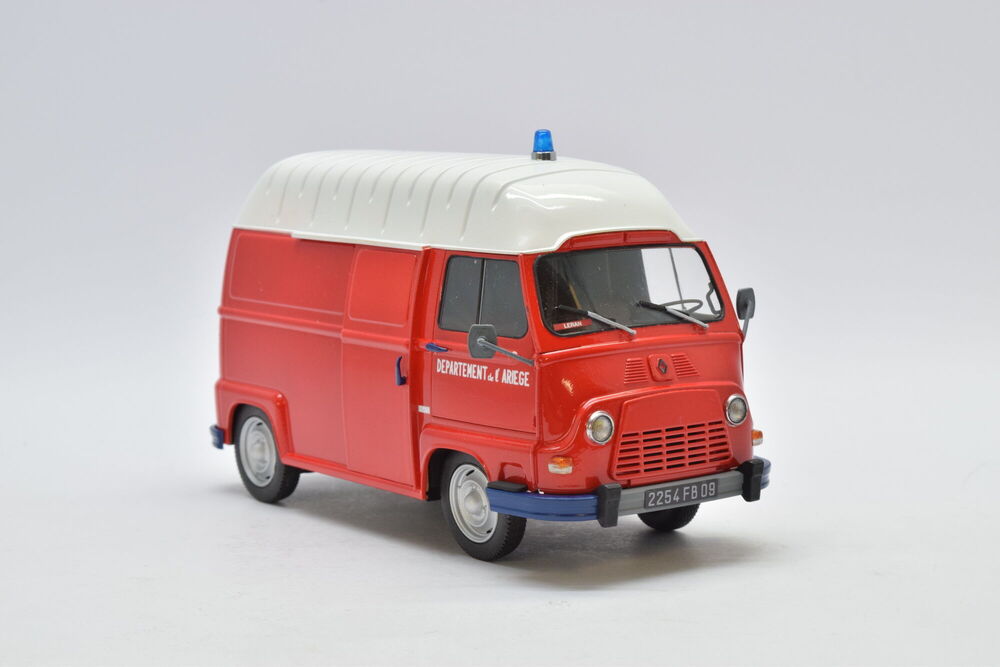Heller Renault Estafette Highroof maquette fourgon 1/24