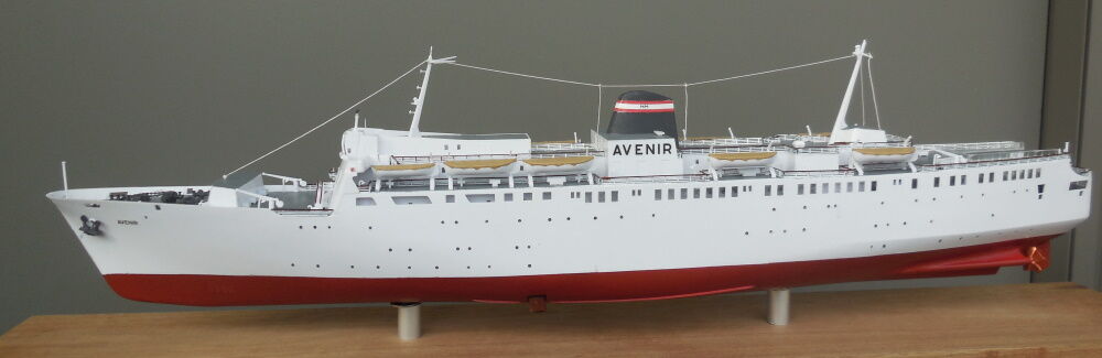 Heller Historical Collection Avenir 1/200 maquette bateau car-ferry