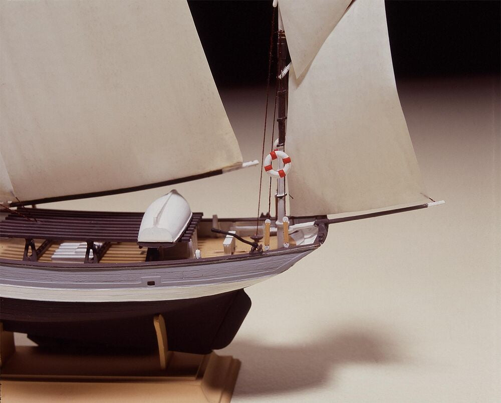 Heller Thonier Armor 1/125 maquette bateau voilier