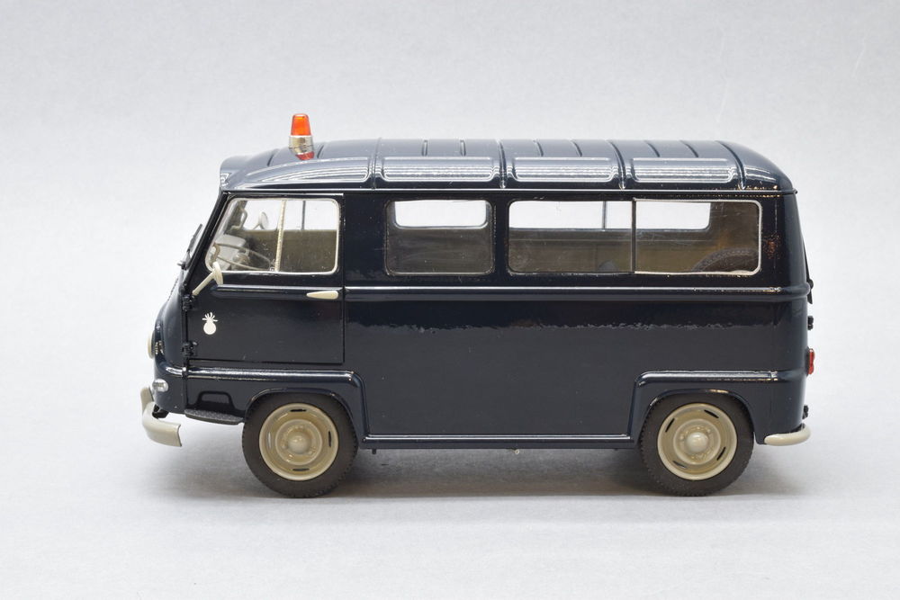 Heller Historical Collection Renault Estafette Gendarmerie 1/24