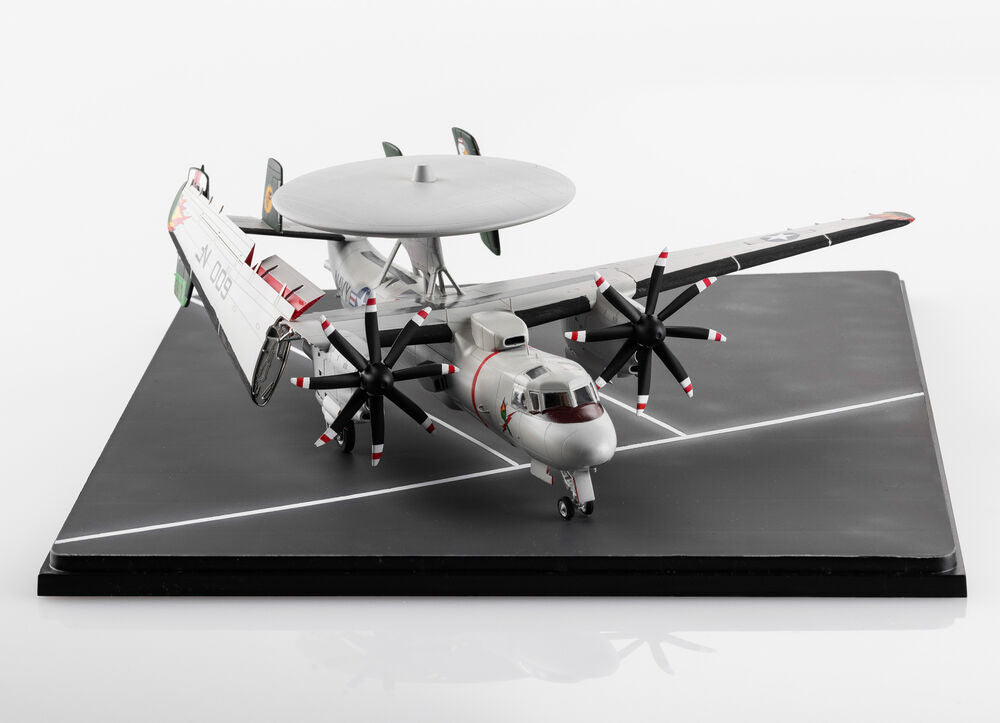 Heller E-2C Hawkeye 1/72 maquette avion militaire