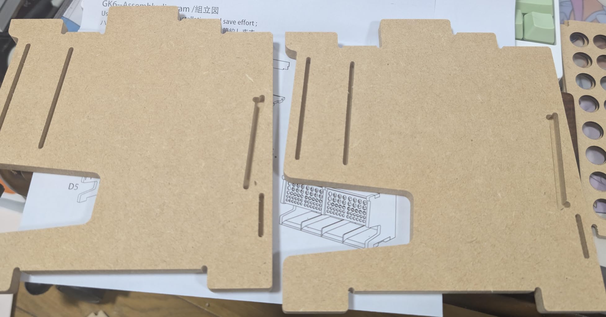 Bucasso Hobby Organizer GK6 porte-pinceaux 100 trous MDF
