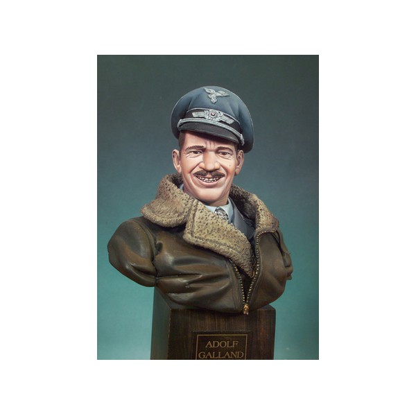 Art Girona Adolf Galland buste pilote Seconde Guerre mondiale