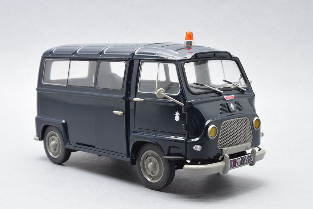 Heller Starter Kit Renault Estafette Gendarmerie maquette 1/24